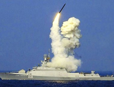 Πόσο κοντά βρισκόμαστε σε κατάρριψη αμερικανικού μαχητικού; - Μαζικές εκτοξεύσεις βλημάτων cruise από το ρωσικό Ναυτικό